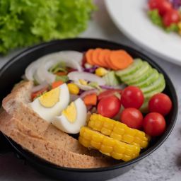 Ilustrasi makanan higienis. foto: Freepik.com/@
jcomp